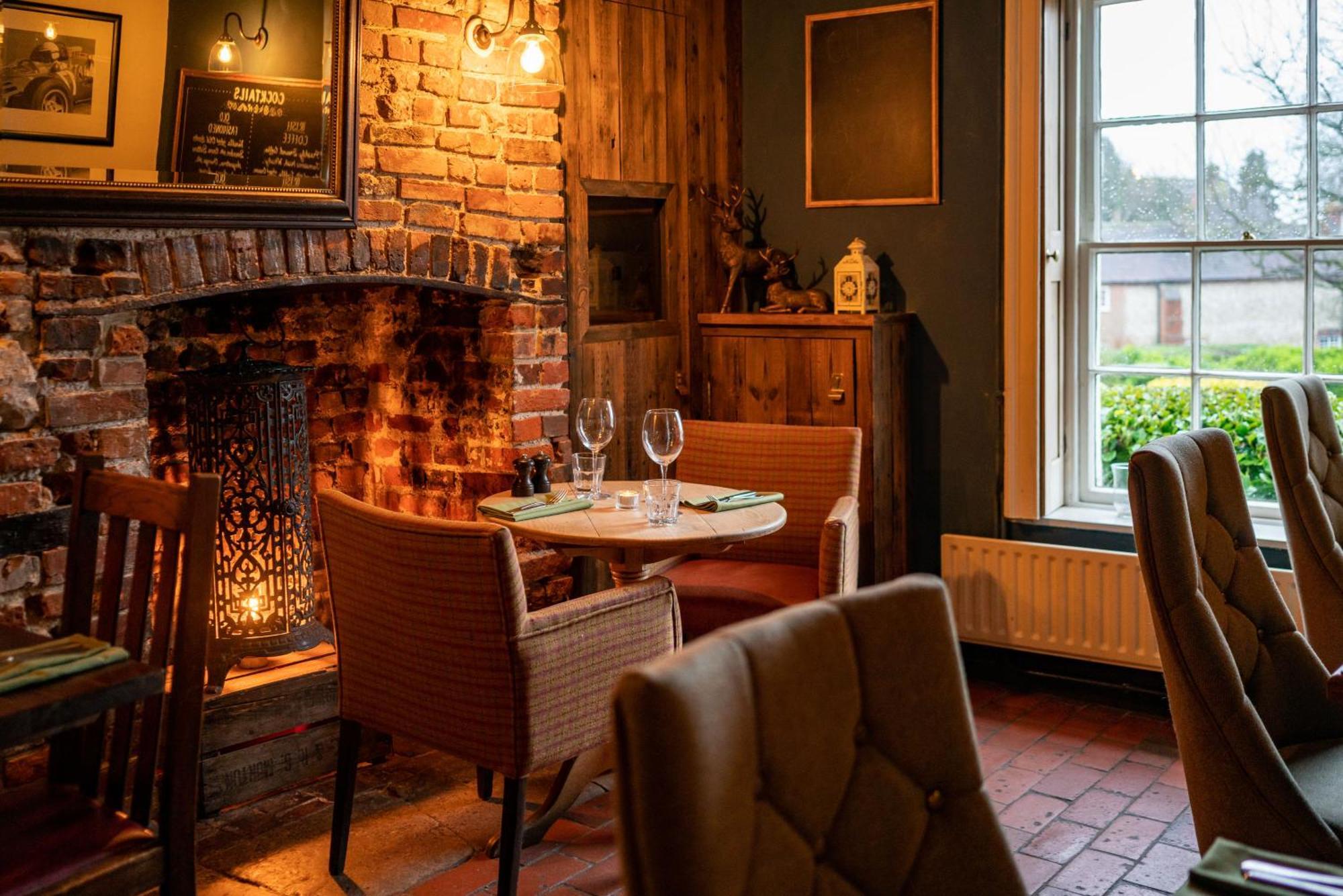 The Royal Oak Inn Chichester Ngoại thất bức ảnh