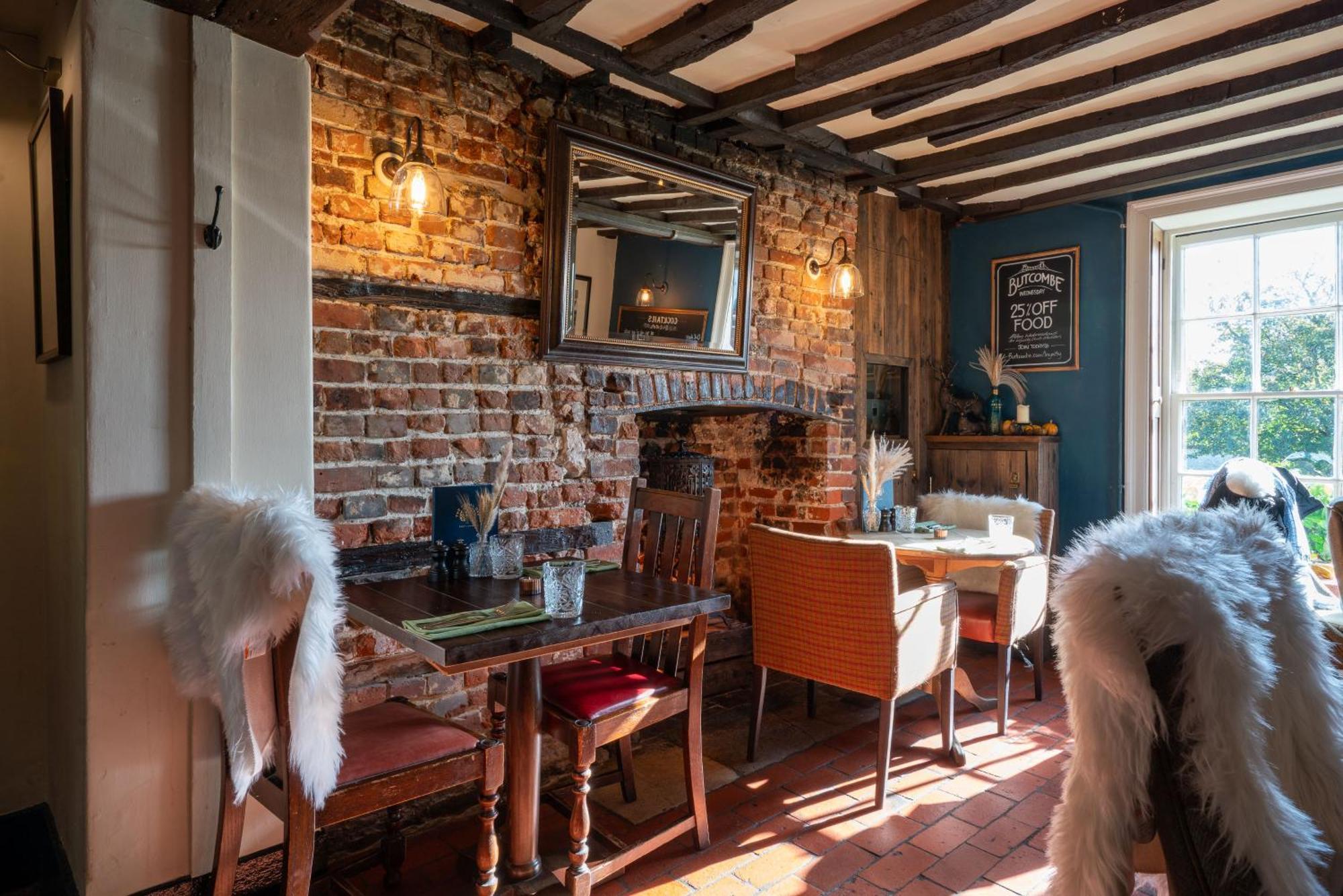 The Royal Oak Inn Chichester Ngoại thất bức ảnh