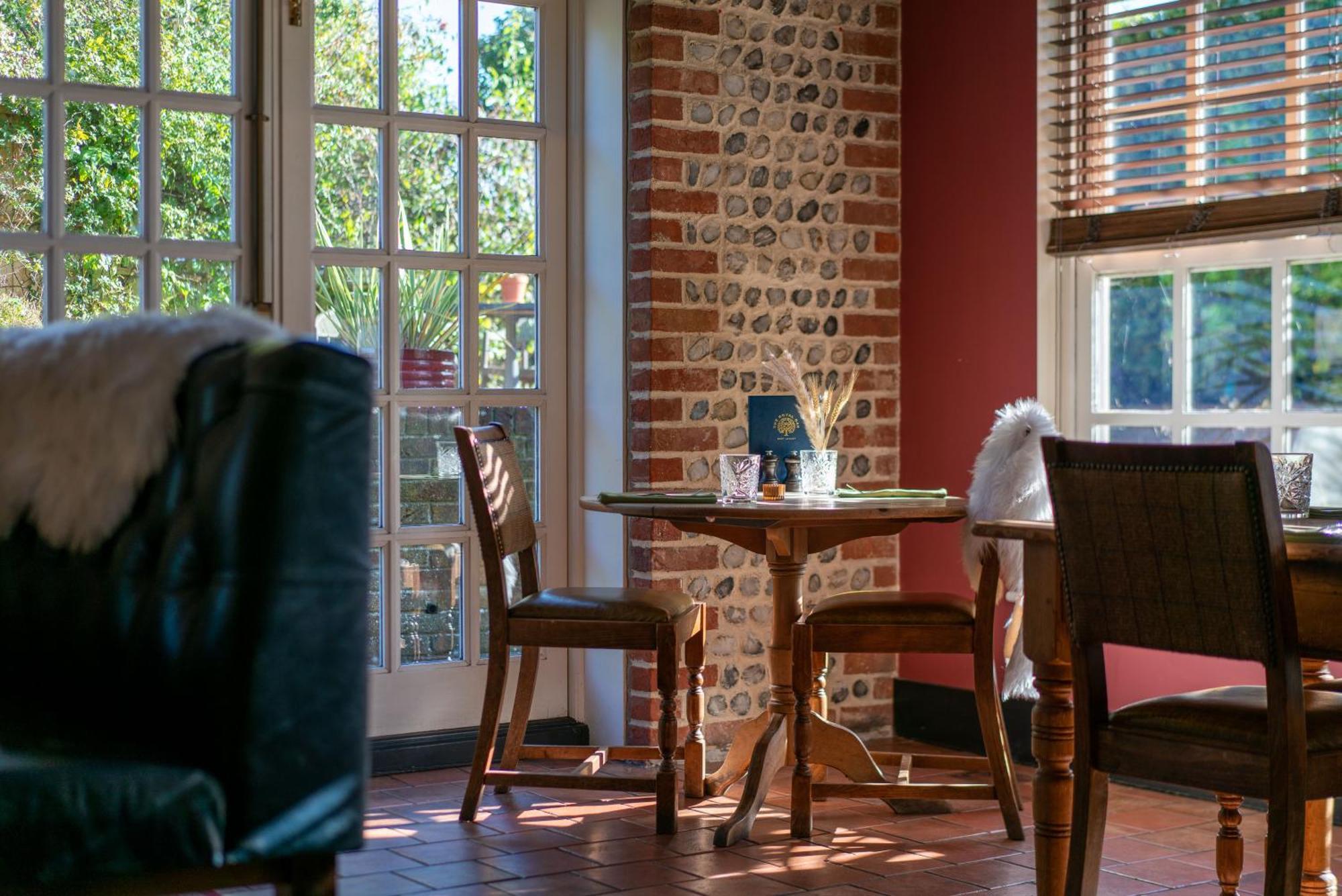 The Royal Oak Inn Chichester Ngoại thất bức ảnh