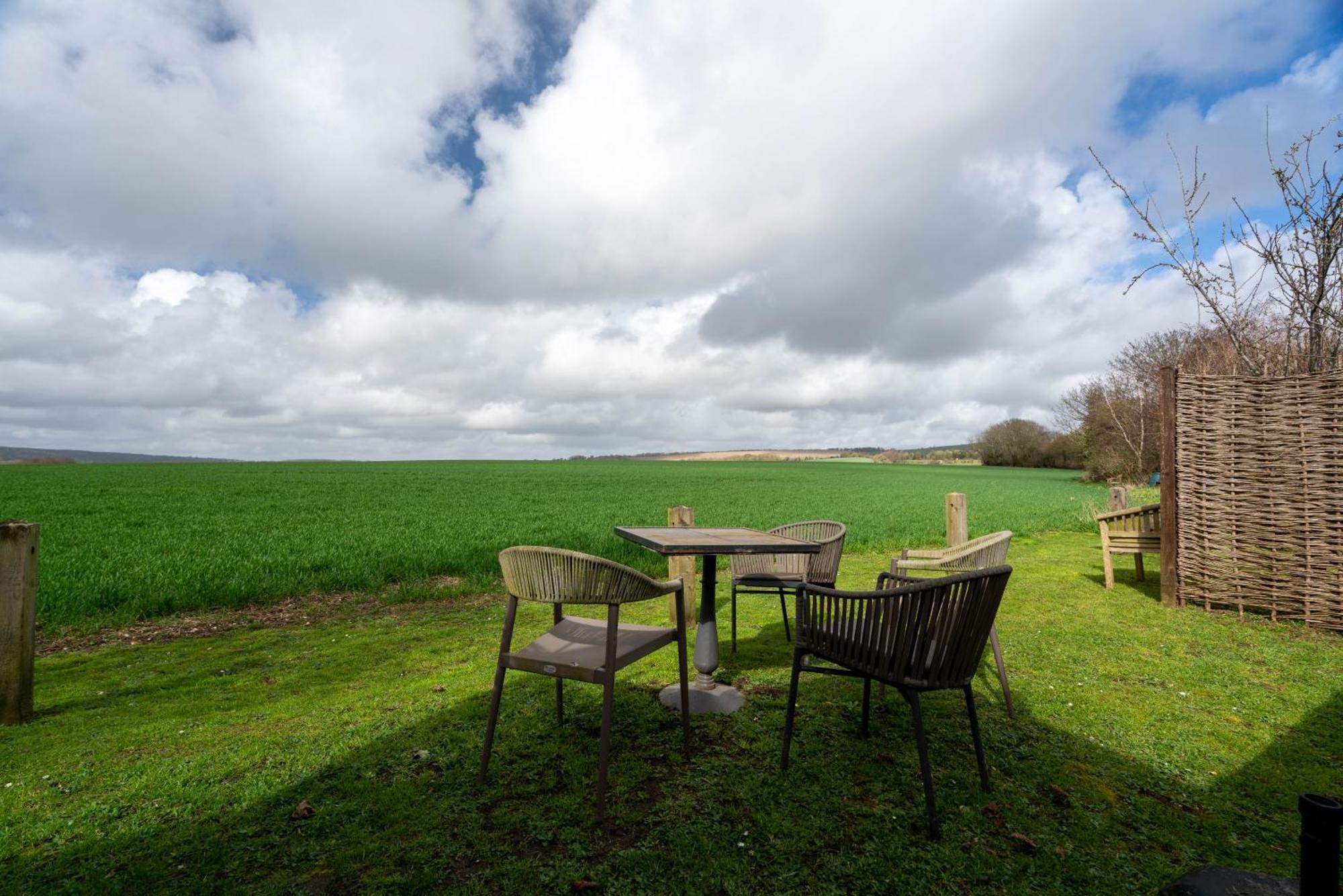 The Royal Oak Inn Chichester Ngoại thất bức ảnh