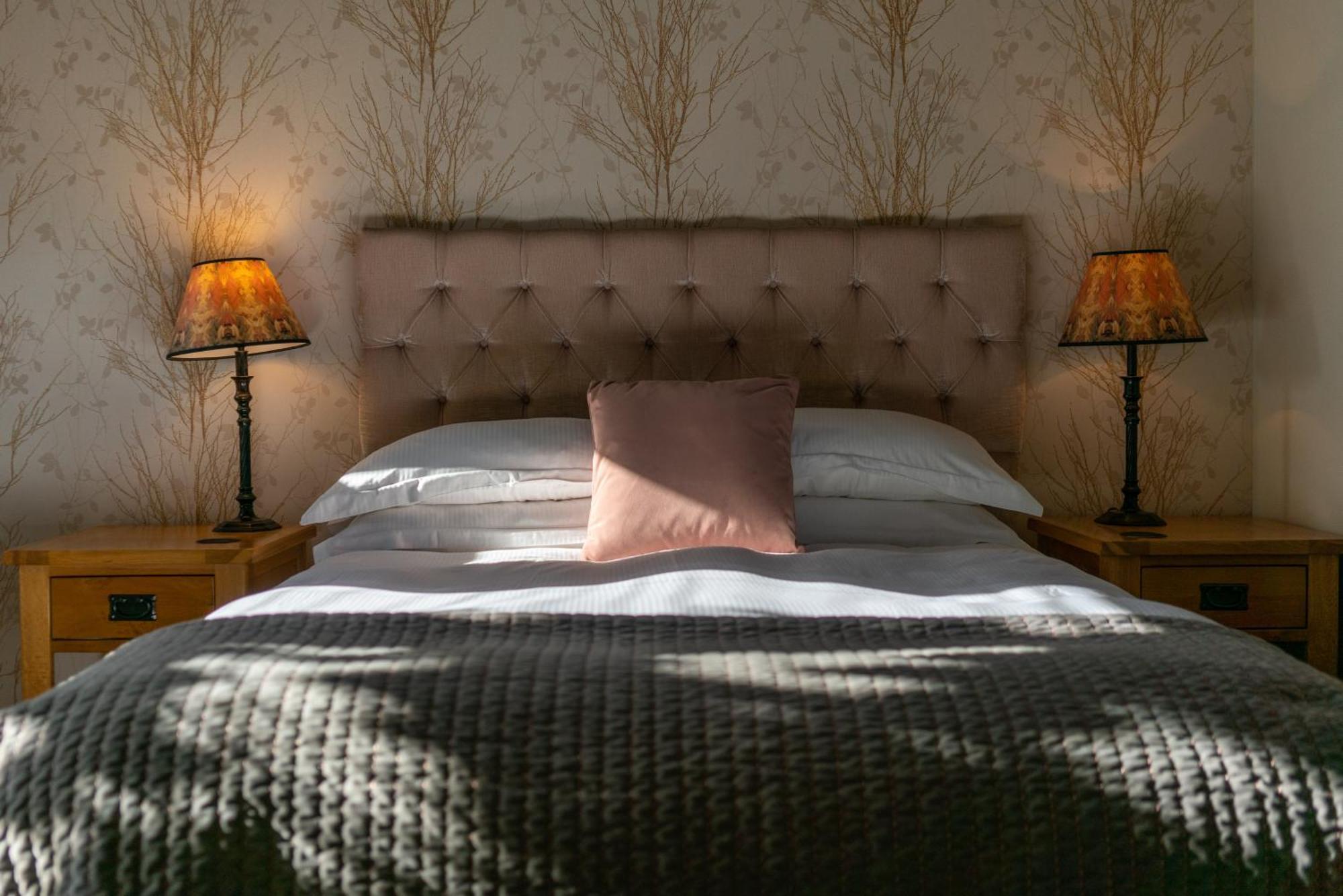 The Royal Oak Inn Chichester Ngoại thất bức ảnh