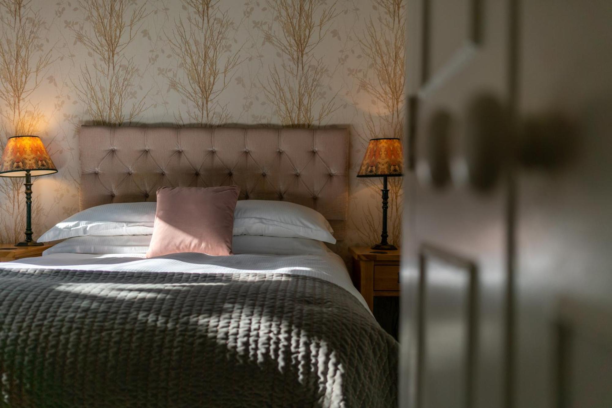 The Royal Oak Inn Chichester Ngoại thất bức ảnh