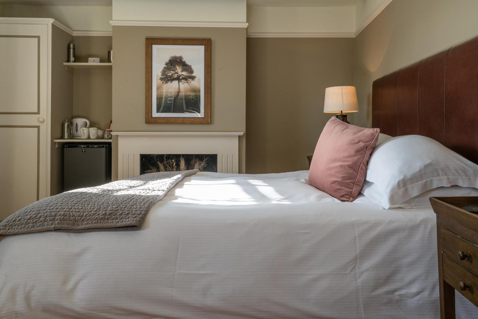 The Royal Oak Inn Chichester Ngoại thất bức ảnh