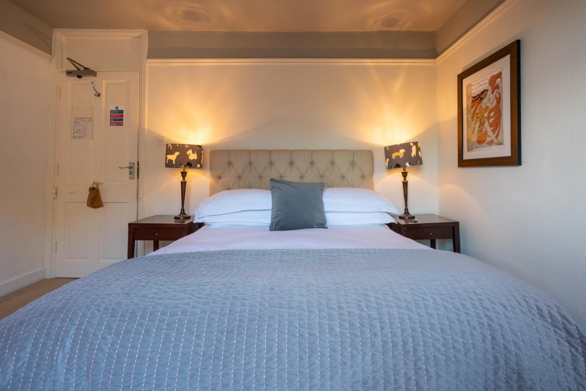 The Royal Oak Inn Chichester Ngoại thất bức ảnh